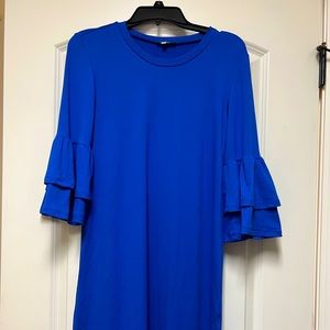 Boutique Royal blue must have! This dress is not true to size. It runs bigger